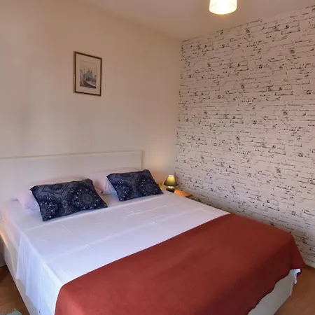 Apartment Maja 2 Crikvenica